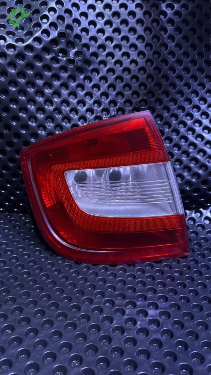 Skoda Rapid Sol Arka Stop çıkma parça