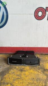 SKODA SUPERB KLİMA IZGARASI ORTA 3TD820951 TDZ