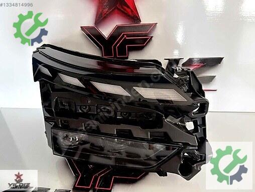 Skoda Enyaq Sağ Ön Far 5LB941036 çıkma parça