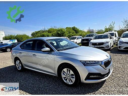 Skoda Octavia Arka Dingil çıkma parça