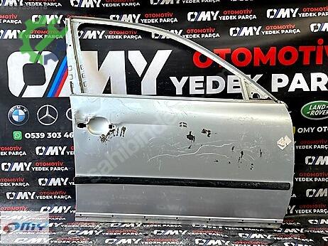 Skoda Octavia Sağ Ön Kapı çıkma parça