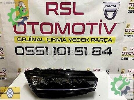 Skoda Octavia Sağ Ön Far çıkma parça