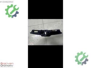 SKODA SCALA ÖN PANEL KİLİT ÜST PLASTİK 657853343