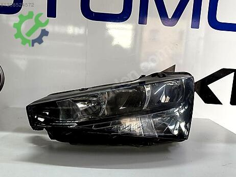 Skoda Scala Sol Ön Far çıkma parça