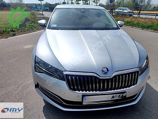 Skoda Superb Sol Çamurluk çıkma parça