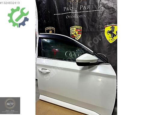 Skoda Superb Sağ Ön Kapı 3V5833056 çıkma parça