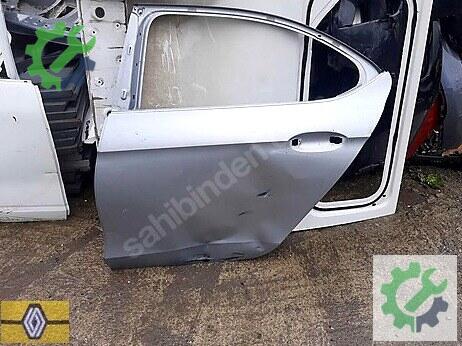Skoda Superb Sol Arka Kapı çıkma parça