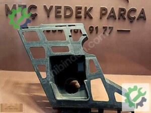 SKODA YETİ FAR YIKAMA BRAKETİ ORJİNAL 5L0807056