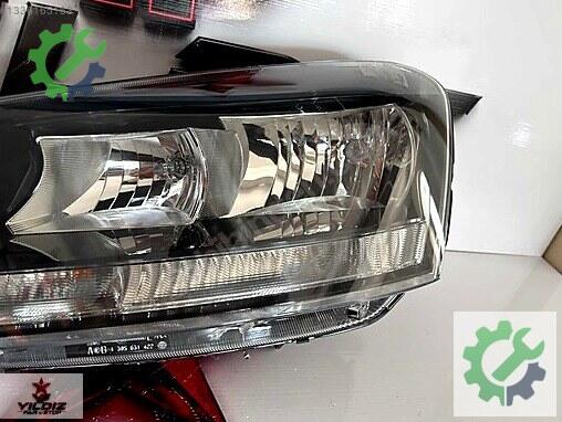 Skoda Yeti Sağ Ön Far 5L1941016D çıkma parça