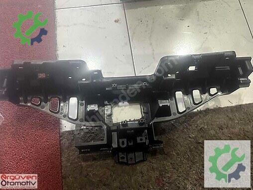 Suzuki Vitara Ön Tampon 71717-63U00-0 çıkma parça