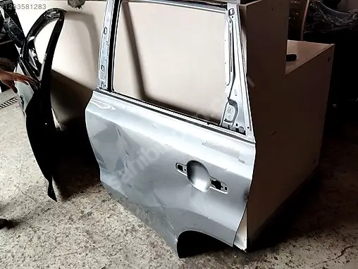 Suzuki Vitara Sol Arka Kapı çıkma parça