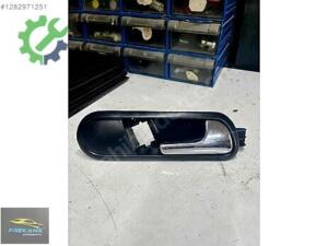 Seat Cordoba 2002-2008 Sağ Ön İç Açma Mandalı Ve Çerçevesi