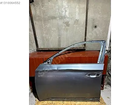 Skoda Superb Sol Ön Kapı çıkma parça