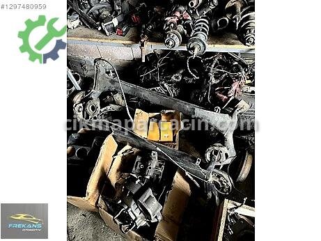 Skoda Fabia Arka Dingil çıkma parça