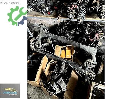 Skoda Fabia Arka Dingil çıkma parça