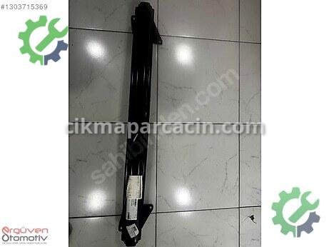 Skoda Rapid Arka Tampon Demiri çıkma parça