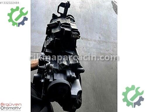 Skoda Scala Sağ Ön Far 657941016 çıkma parça