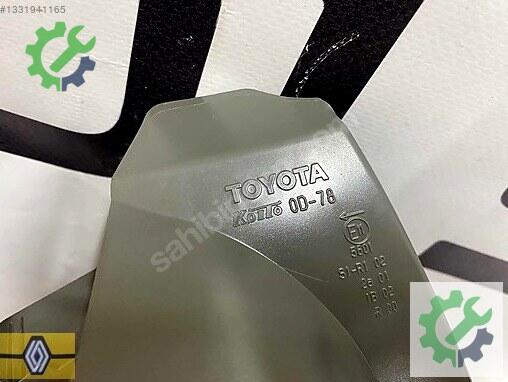 Toyota Yaris Far çıkma parça