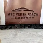 TESLA MODEL Y JUNİPER ARKA TAMPON ORTA BRAKETİ 1932600-00-B