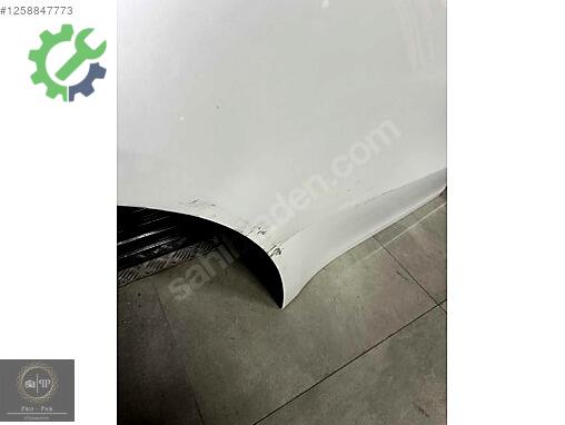 Tesla Model Y Sağ Arka Kapı çıkma parça