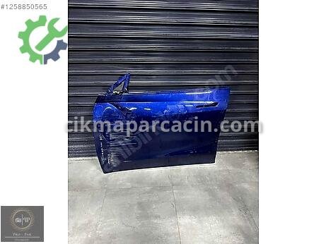 Tesla Model Y Sağ Ön Kapı çıkma parça