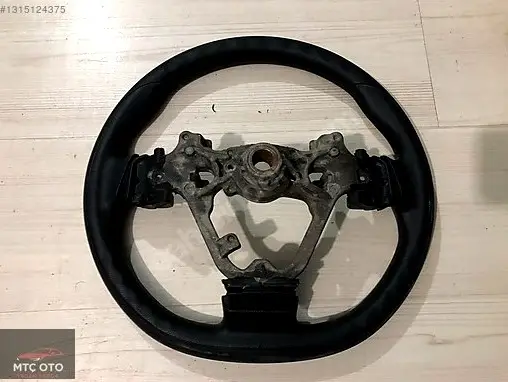Toyota Auris Direksiyon Simidi çıkma parça