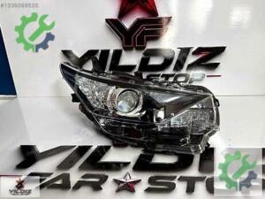 TOYOTA AURİS MERCEKLİ SAĞ FAR ORJİNAL 81110-02K30 90070909