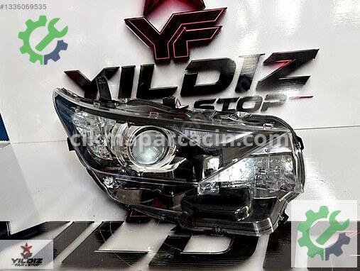 Toyota Auris Sağ Ön Far 81110-02K30 çıkma parça