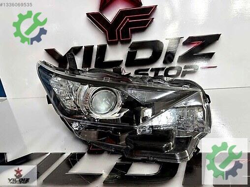 Toyota Auris Sağ Ön Far 81110-02K30 çıkma parça