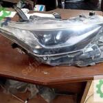 Çıkma Orijinal Sağ Ön Far Toyota Auris 8110-02K60