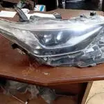 Çıkma Orijinal Sağ Ön Far Toyota Auris 8110-02K60