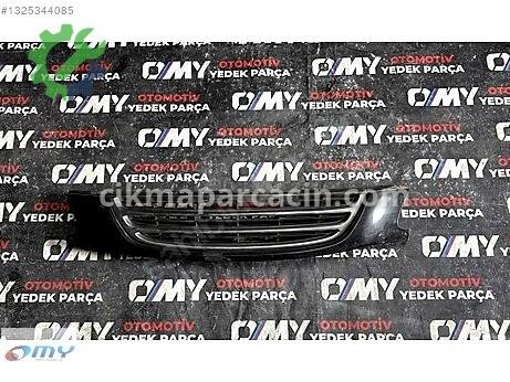 Toyota Avensis Ön Panjur çıkma parça