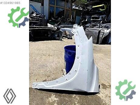 Toyota Corolla Cross Sol Çamurluk çıkma parça