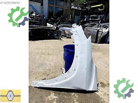 Toyota Corolla Cross Sol Çamurluk çıkma parça
