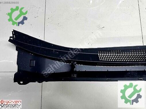 Toyota Corolla Ön Panjur çıkma parça