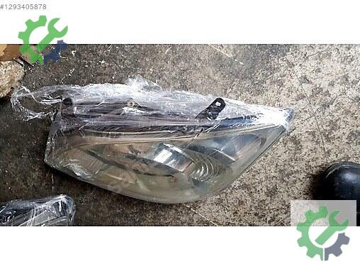 Toyota Corolla Far çıkma parça