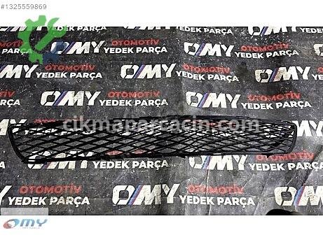 Toyota Corolla Ön Panjur çıkma parça