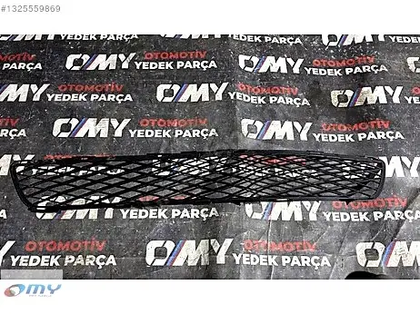 Toyota Corolla Ön Panjur çıkma parça