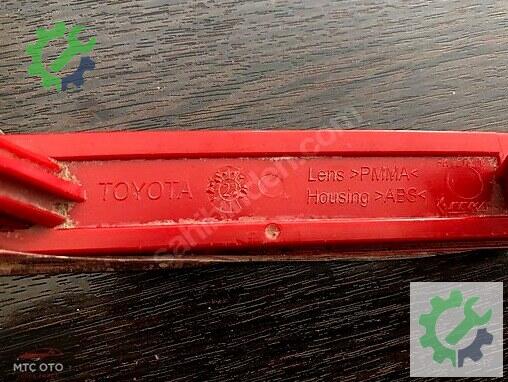 Toyota Corolla Tampon Reflektörü çıkma parça