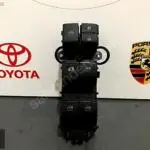 TOYOTA HILUX SOL ÖN CAM DÜĞMESİ ORJİNAL 84820 0K270