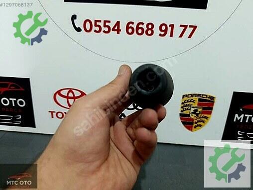 Toyota RAV4 Vites Topuzu çıkma parça