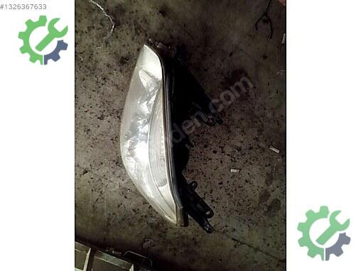 Toyota RAV4 Sol Ön Far çıkma parça