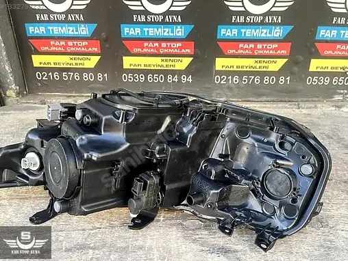 Toyota Auris Sağ Ön Far 81110-02K30 çıkma parça