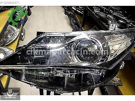Toyota Auris Sol Ön Far çıkma parça
