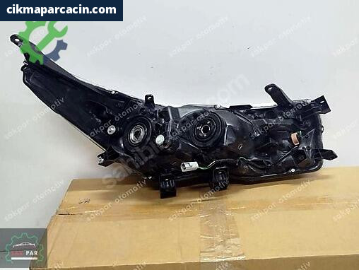 Toyota Corolla Sol Ön Far 81130-02E70 çıkma parça