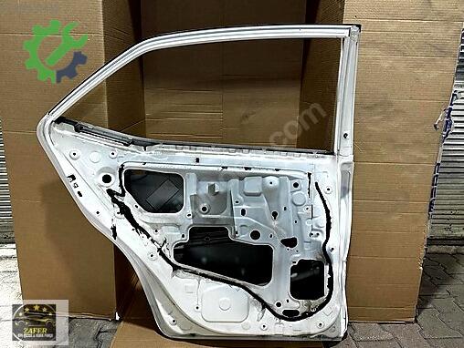 Toyota Corolla Sol Arka Kapı çıkma parça
