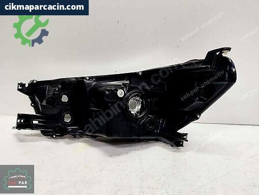 Toyota Hilux Sağ Ön Far 011590001 çıkma parça
