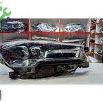 Toyota Hilux Orjinal Sağ Far