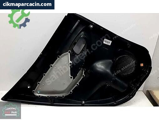 Toyota Yaris Cross Sağ Arka Kapı 67630-0DF20 çıkma parça