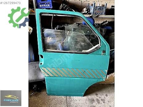 Volkswagen Transporter Sağ Ön Kapı çıkma parça